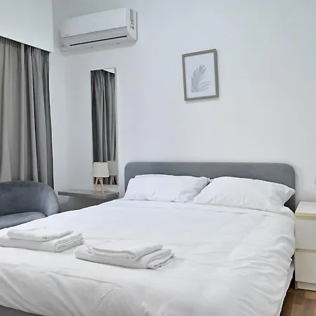 公寓 Cozy 2bd 100gb Tourist Area 50m From Sea 利马索尔