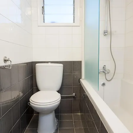 Cozy 2bd 100gb Tourist Area 50m From Sea Apartmán *