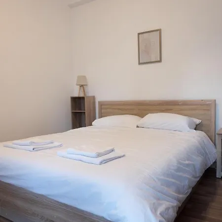 Cozy 2bd 100gb Tourist Area 50m From Sea Apartmán Lemesos